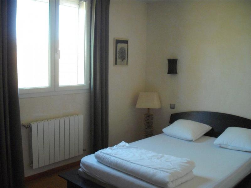 Maison - 440 m² - 16 pièces