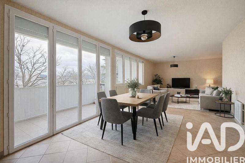 Appartement - 90 m² - 4 pièces