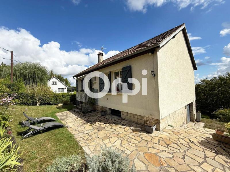 Maison - 95 m² - 5 pièces