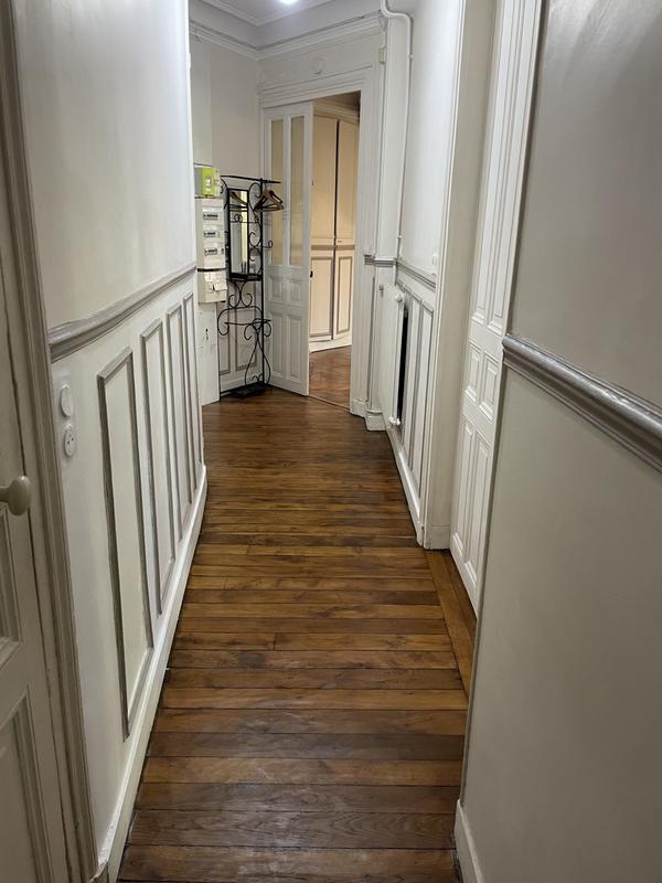 Bureau - 80 m² - 4 pièces