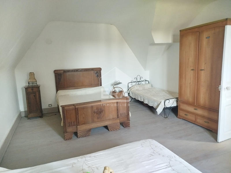 Maison - 203 m² - 8 pièces