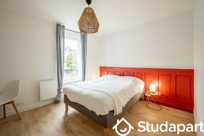 Chambre - 184 m² - 1 pièce