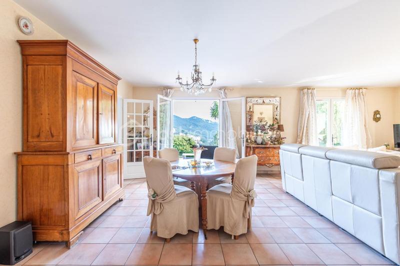 Maison - 126 m² - 5 pièces