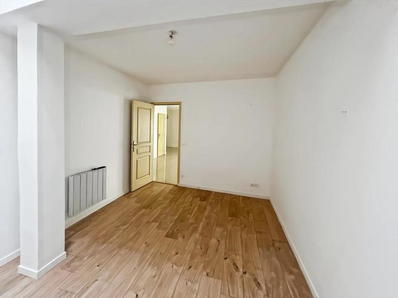 Appartement - 100 m² - 4 pièces