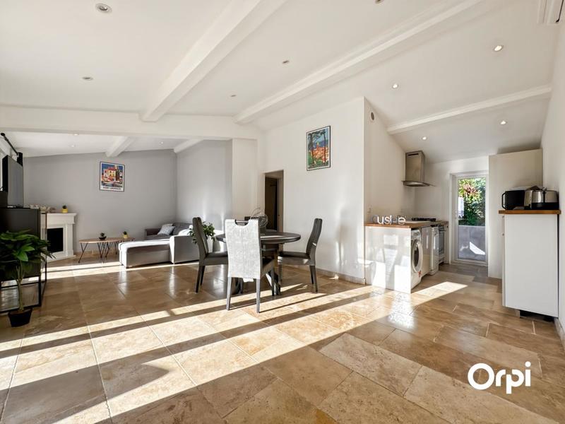 Mas - 61 m² - 3 pièces