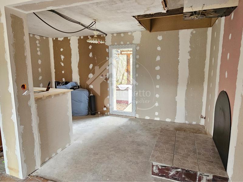 Maison de village - 100 m² - 4 pièces