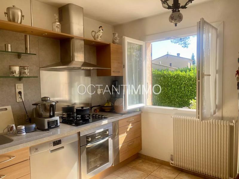 Maison - 94 m² - 4 pièces