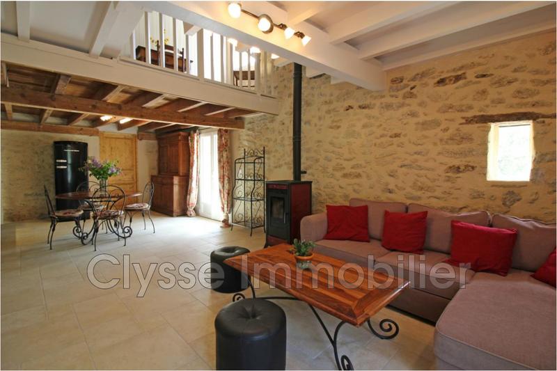 Propriété - 217 m² - 8 pièces