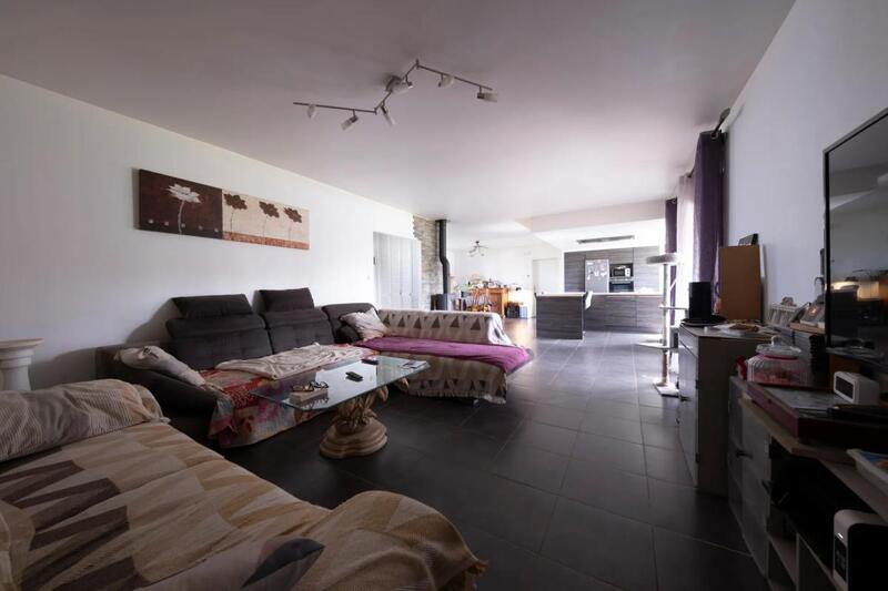 Maison - 170 m² - 5 pièces