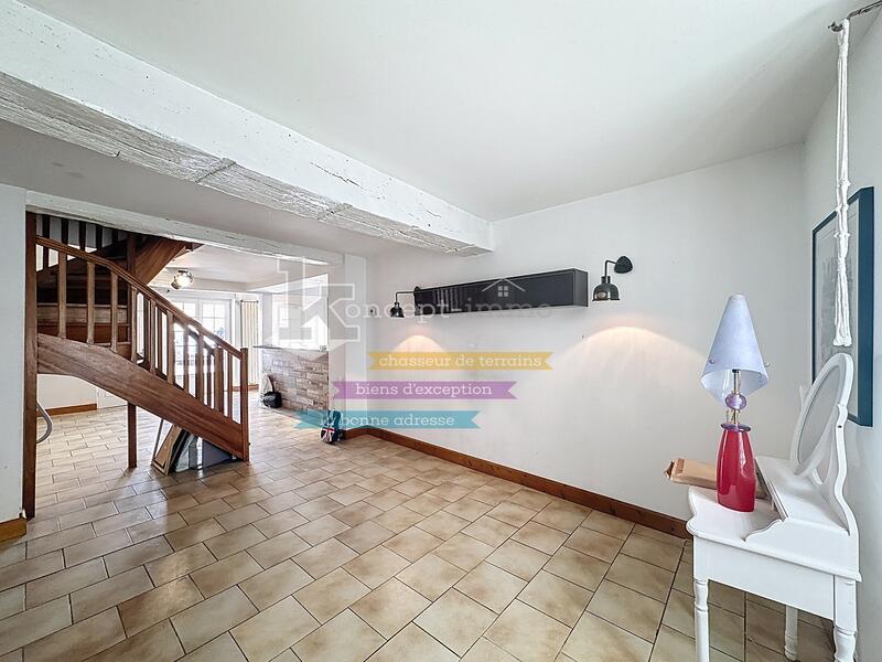 Maison - 137 m² - 8 pièces