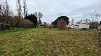 Terrain - 2 000 m²