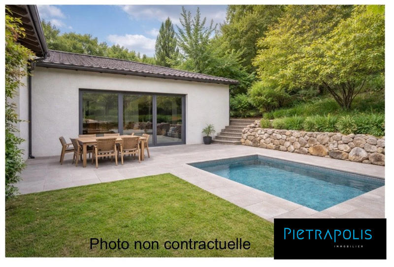 Maison - 186 m² - 7 pièces