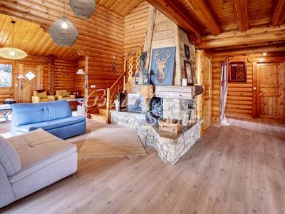 Châlet - 288 m² - 7 pièces