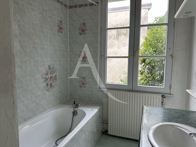 Appartement - 85 m² - 4 pièces