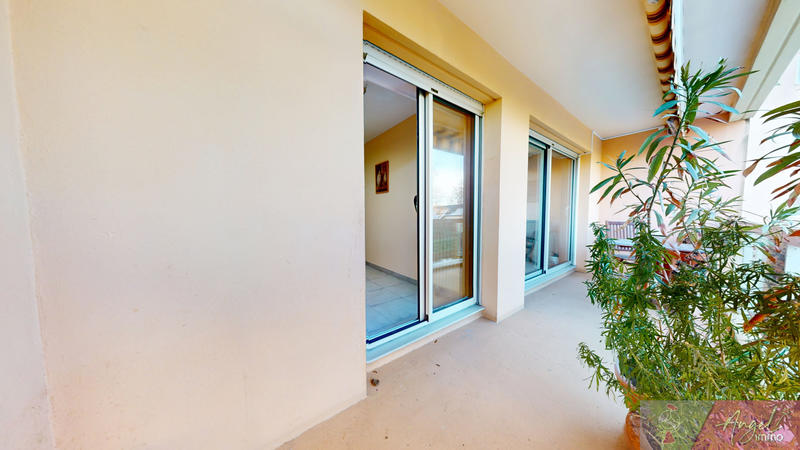 Appartement - 79 m² - 4 pièces