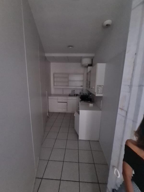 Local commercial - 220 m²