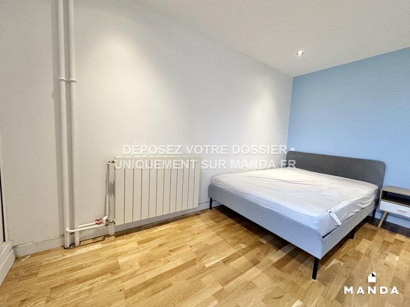 Chambre - 10 m² - 5 pièces