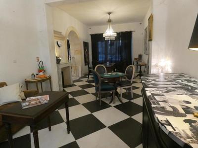 Maison - 195 m² - 5 pièces