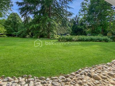 Appartement - 82 m² - 3 pièces