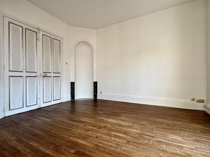 Appartement - 101 m² - 5 pièces