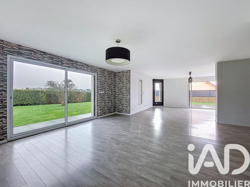 Maison - 205 m² - 8 pièces