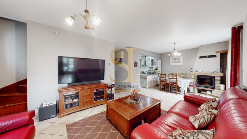 Maison - 90 m² - 4 pièces