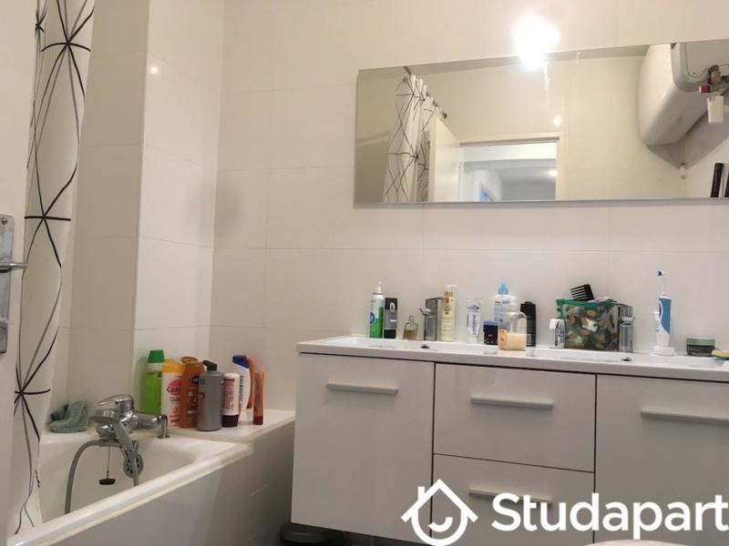 Chambre - 13 m² - 1 pièce