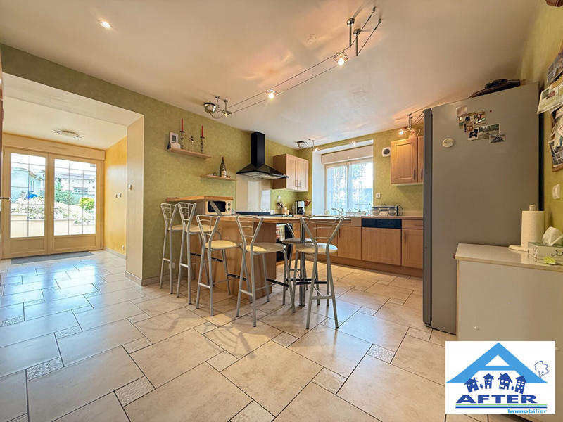 Maison - 197 m² - 6 pièces