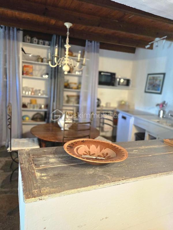 Mas - 210 m² - 10 pièces