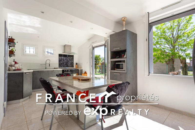 Maison - 80 m² - 4 pièces