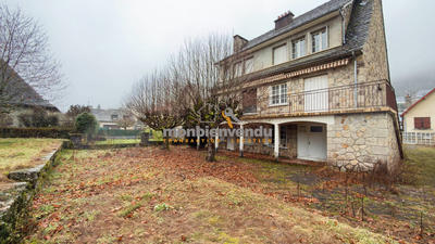 Maison - 225 m² - 29 pièces