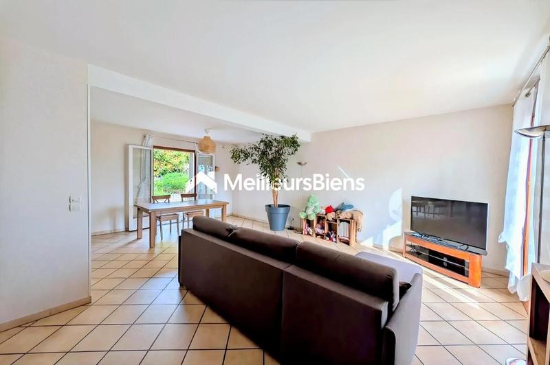 Maison - 102 m² - 6 pièces