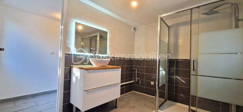 Maison - 194 m² - 8 pièces