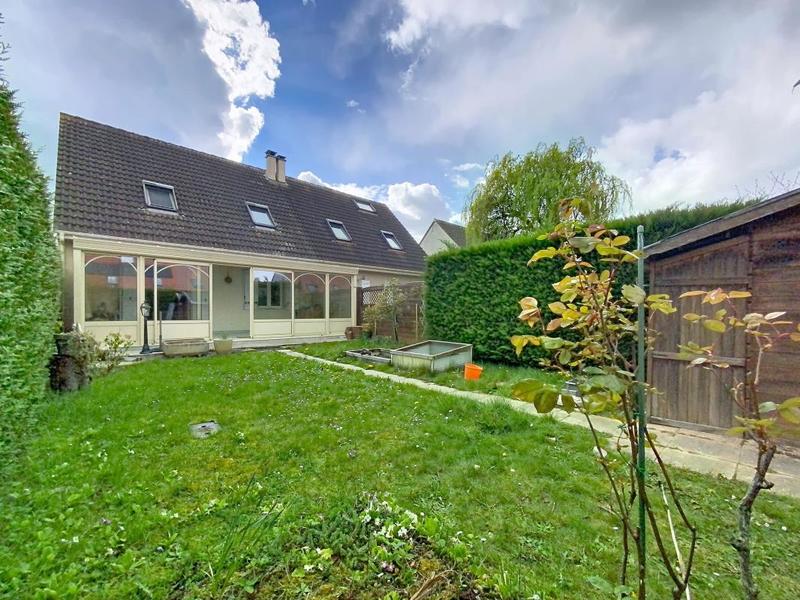 Maison - 102 m² - 4 pièces