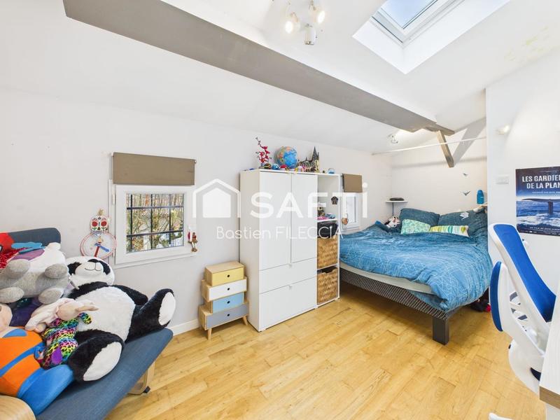 Maison - 107 m² - 4 pièces