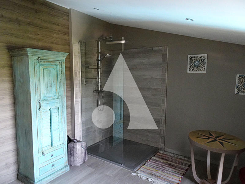 Maison - 200 m² - 7 pièces