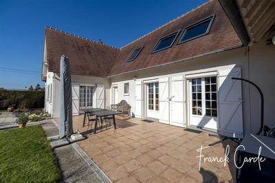 Villa - 225 m² - 8 pièces
