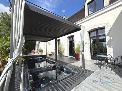 Maison ancienne - 370 m² - 12 pièces