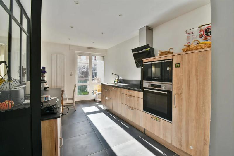 Appartement - 89 m² - 5 pièces