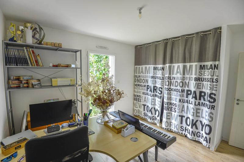 Maison - 104 m² - 4 pièces