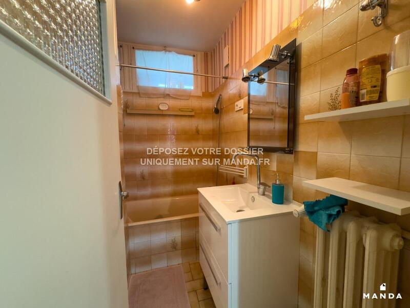 Chambre - 10 m² - 3 pièces