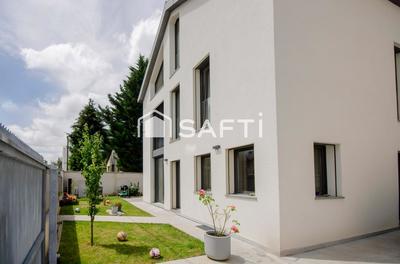 Maison - 185 m² - 8 pièces