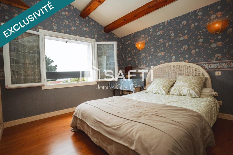 Maison - 200 m² - 6 pièces