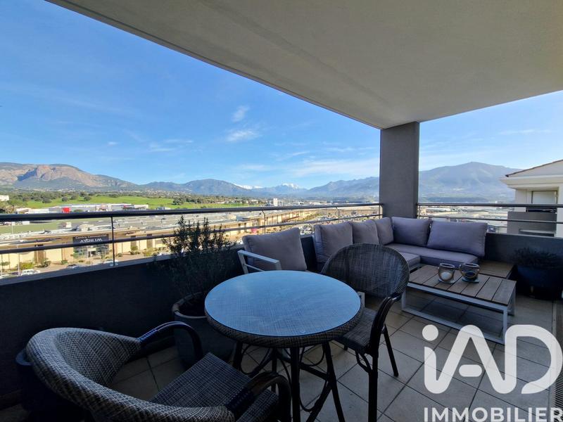 Appartement - 79 m² - 4 pièces