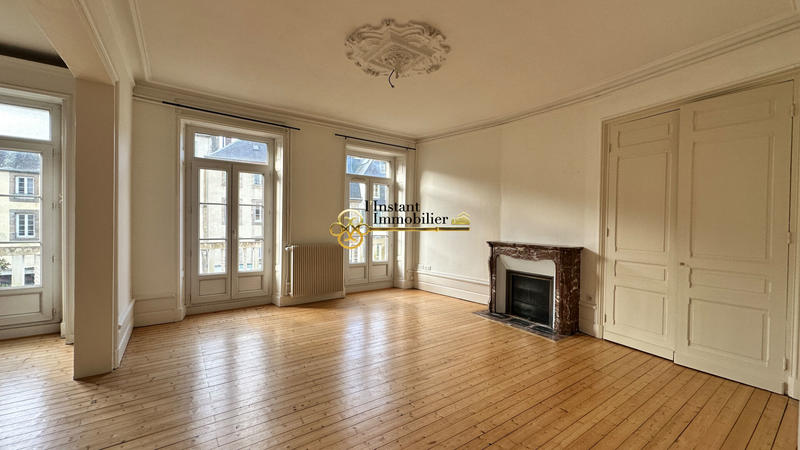 Appartement - 190 m² - 7 pièces