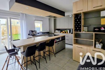 Maison de ville - 86 m² - 4 pièces