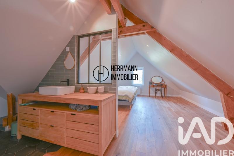 Maison - 215 m² - 6 pièces