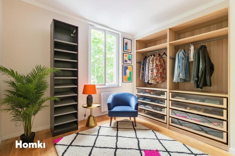 Studio - 150 m² - 5 pièces