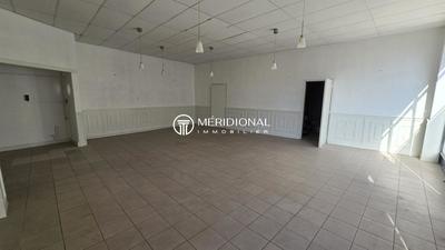 Local commercial - 110 m² - 5 pièces