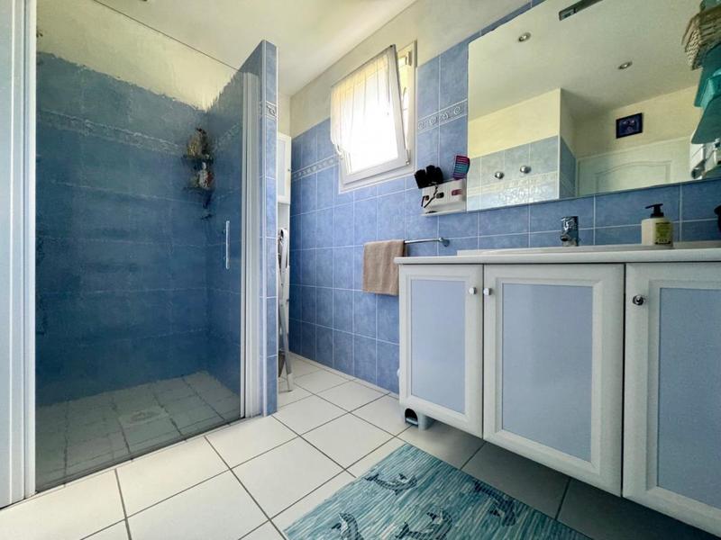 Maison - 184 m² - 7 pièces